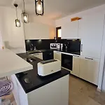 Apartment Climatise Avec Piscine, 3 Pieces, 6 Personnes, Golfe De Saint-tropez - Fr-1-780-58