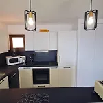 Climatise Avec Piscine, 3 Pieces, 6 Personnes, Golfe De Saint-tropez - Fr-1-780-58