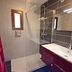 Climatise Avec Piscine, 3 Pieces, 6 Personnes, Golfe De Saint-tropez - Fr-1-780-58 Apartment *