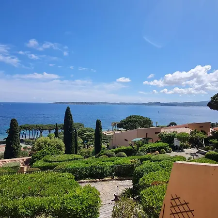 Apartment Climatise Avec Piscine, 3 Pieces, 6 Personnes, Golfe De Saint-tropez
