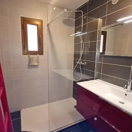 Climatise Avec Piscine, 3 Pieces, 6 Personnes, Golfe De Saint-tropez Apartment *